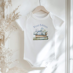 First Edition Storybook Neues Kapitel Babyparty Baby Strampler