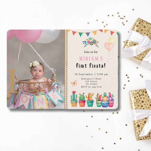 First Fiesta Cactus succulent Girl Birthday Foto Einladung (Von Creator hochgeladen)