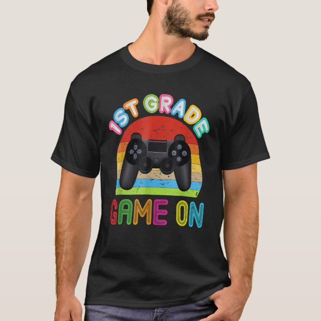 First Grade Back To School Video Gamer Game On 1st T-Shirt (Vorderseite)