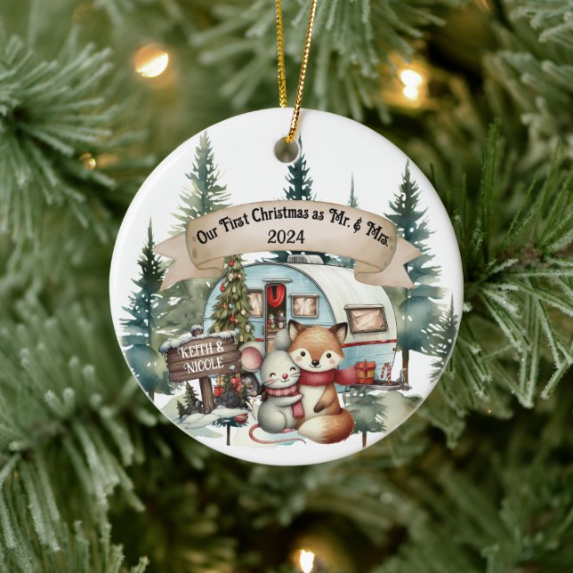 First Holiday RV Camping Couple neu Keramik Ornament (Baum)