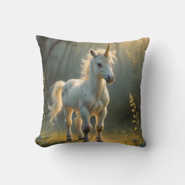 First Light Kin Unicorn Throw Pillow Kissen (Vorderseite)