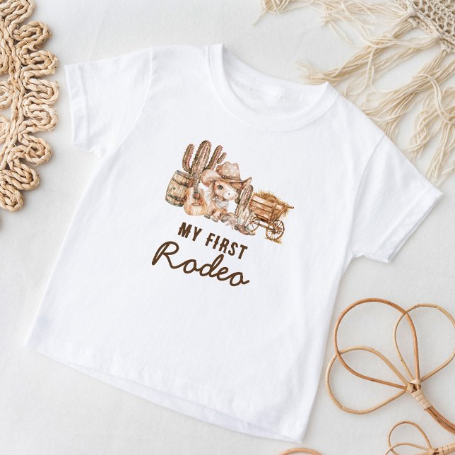 First Rodeo Country Cowboy Birthday Baby T-shirt (Von Creator hochgeladen)