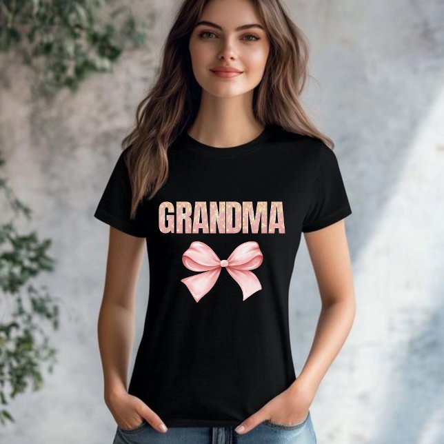 First Time Grandma Pink Ribbon Bow Nana T-Shirt (Von Creator hochgeladen)