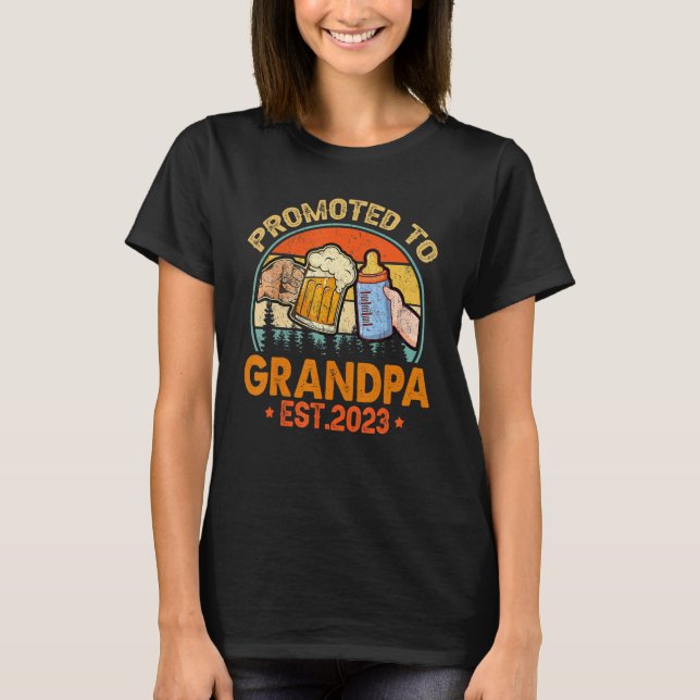 First Time Grandpa Promoted To Grandpa 2023 Father T-Shirt (Vorderseite)