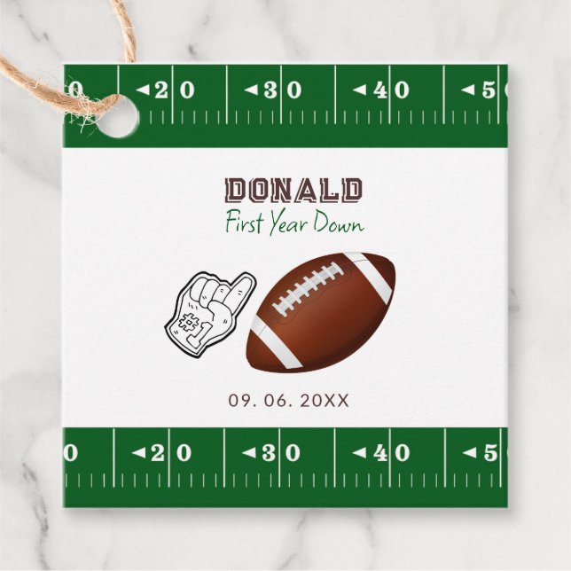 First Year Down Football Birthday  Geschenkanhänger (Vorderseite)