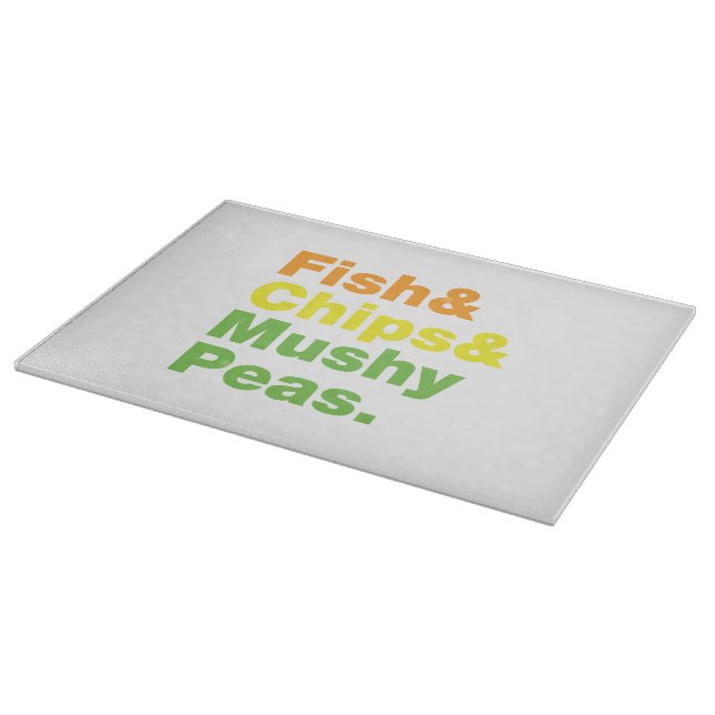 Fisch & Chips & Mushy Peas. Schneidebrett (Ecke)