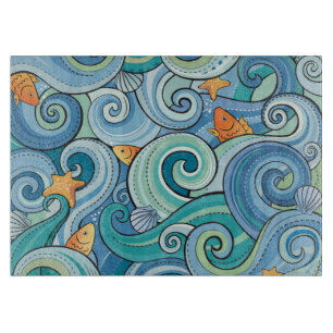 Fisch unter dem Wellenmuster Schneidebrett