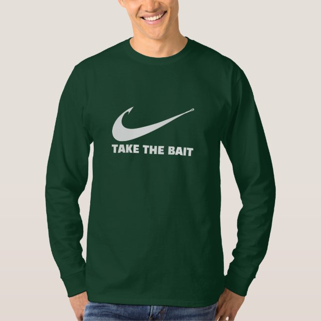 Fischbügel nehmen den Köder T-Shirt (Vorderseite)