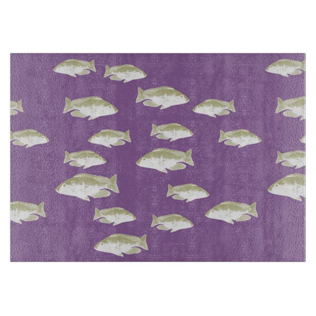 Fische auf lila schneidebrett (Vorderseite)