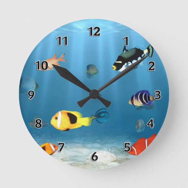 Fische im Ozean Runde Wanduhr (Vorderseite)