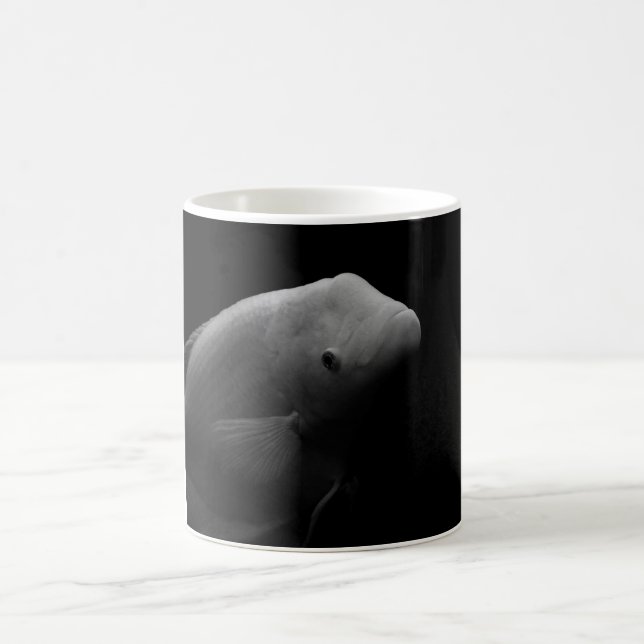 Fische in Tank Tasse (Mittel)