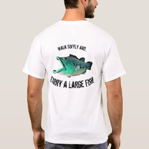 Fische mit Haltung durch Künstler-Mike Quinn T-Shirt