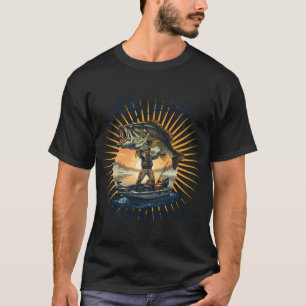 Fischer hält übergroßen Forellenbarsch mit T-Shirt