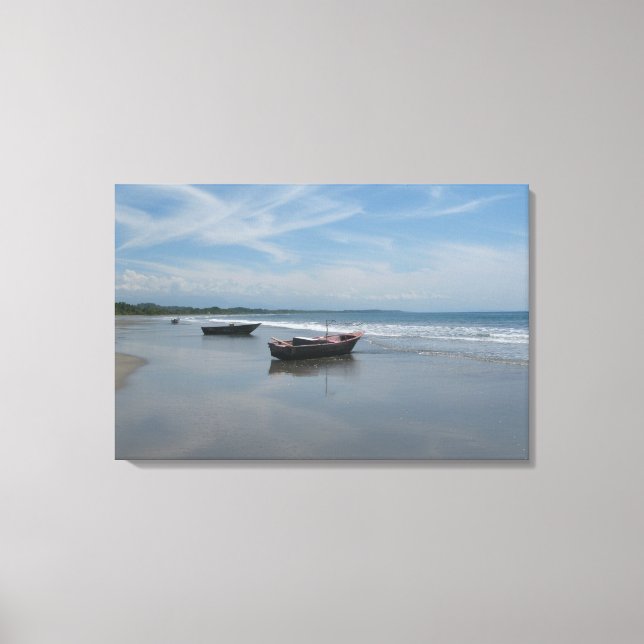 Fischerboot am Strand Leinwanddruck (Vorderseite)