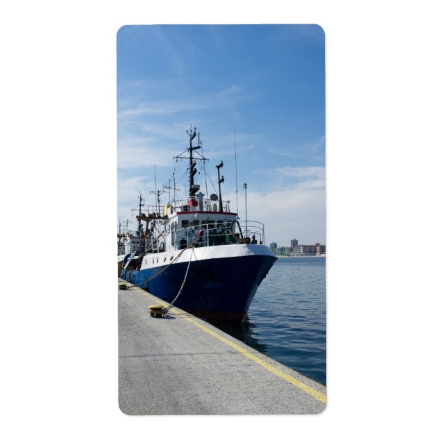 Fischerboot auf Ankerplätzen (Vorne)