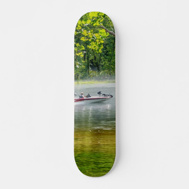 Fischerboot unterwegs skateboard (Vorne)