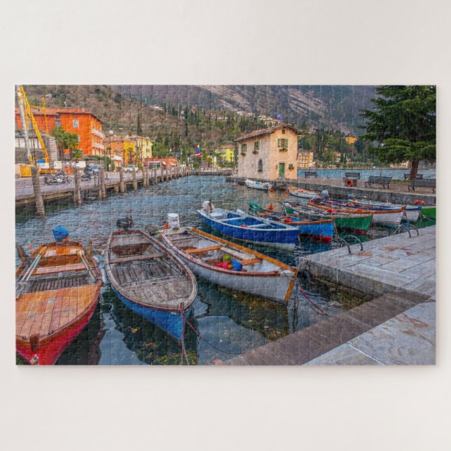 Fischerboote am See in Riva del Garda Italien Puzzle (Horizontal)