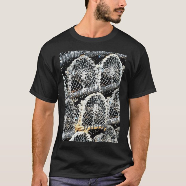 Fischfallen am Hafen T-Shirt (Vorderseite)