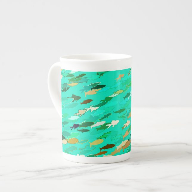 Fischschule, Aqua, Green und Gold Prozellantasse (Vorderseite Links)