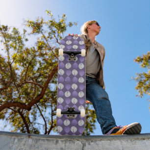 Fish Head Blätter Lilac White Black Skateboard