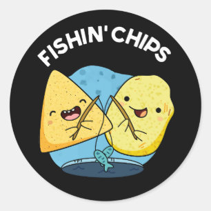 Fishin Chips Funny Food Pub Dark BG Runder Aufkleber