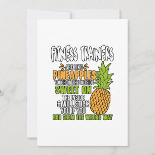 Fitness Trainer sind wie Ananas. Feiertagskarte