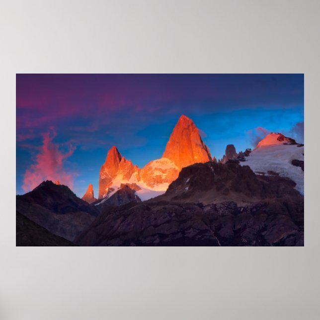 Fitz Roy bei Sonnenaufgang Poster (Vorne)