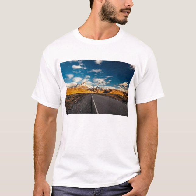 Fitz Roy im Morgen-Licht T-Shirt (Vorderseite)