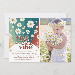 Five ist ein Vibe 5. Geburtstag Retro Daisy Rain Einladung