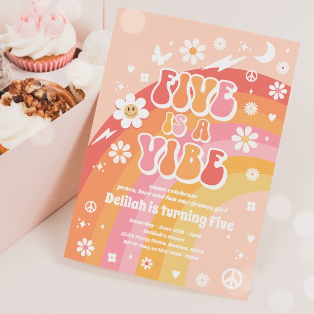 Five ist ein Vibe Groovy Hippie Rainbow 5. Geburts Einladung (Von Creator hochgeladen)