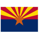 Flag Arizona: Stern, der Kupfer-Staat Fotoskulptur Ornament<br><div class="desc">Die Arizona-Fahne, ein lebendiges Zeugnis der einzigartigen Landschaft und der reichen Geschichte des Staat, erzählt eine Geschichte von kontrastierender Schönheit und bleibender Kraft. Sein Design, ein Meisterwerk der Einfachheit und Symbolik, prägt das Wesen des Grand Canyon Staat. - Die obere Hälfte der Fahne wird von einer auffallenden Anzeige von dreizehn...</div>
