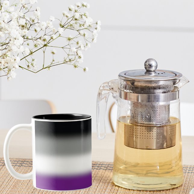 Flag für den asexuellen Stolz - farbenfrohe ACE-Ma Zweifarbige Tasse (Von Creator hochgeladen)