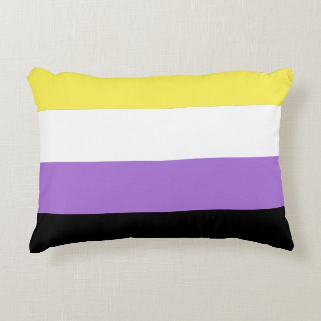 Flag für nichtbinäre Pride Dekokissen (Vorderseite)
