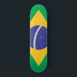 Flagge Brasiliens Skateboard<br><div class="desc">Sie können dieses Design auf andere Zazzle-Produkte übertragen. Die Fahnen werden in hochauflösender Vektorgrafik für einen beruflichen Druck gefertigt. Danke, dass du meine Entwürfe ausgewählt hast und Pedro Vale bei uns aufgehört hast.</div>