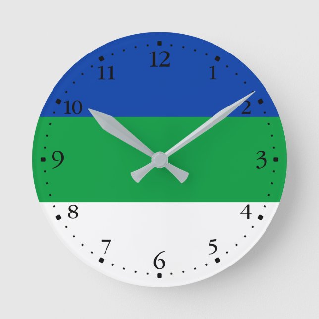 Flagge der Republik Komi Runde Wanduhr (Vorderseite)