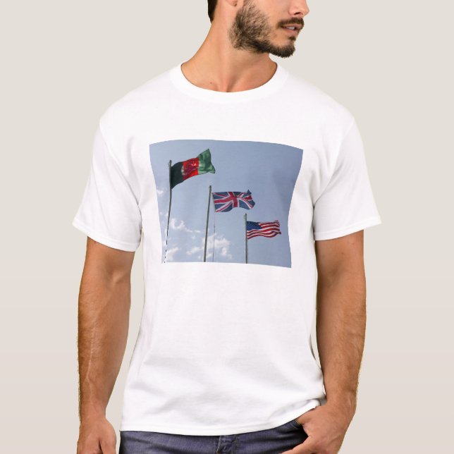 Flagge des Vereinigten Königreichs zwischen afghan T-Shirt (Vorderseite)