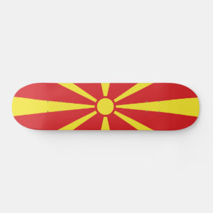 Flagge Nordmazedoniens Skateboard