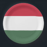 Flagge Ungarns Pappteller<br><div class="desc">Die Flagge Ungarns besteht aus drei waagerechten roten,  weißen und grünen Streifen.</div>