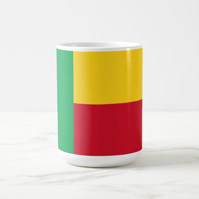 Flagge von Benin Kaffeetasse (Mittel)