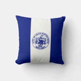 Flagge von Großzügen (Stadt Michigan) Kissen