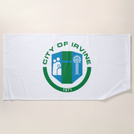 Flagge von Irvine (Kalifornien) Strandtuch