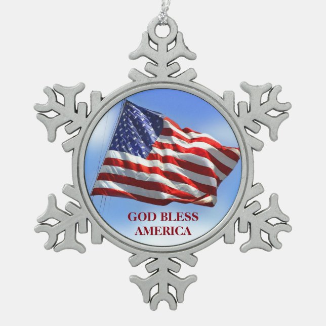Flagge-Weihnachtsverzierungs-Gott segnen Amerika Schneeflocken Zinn-Ornament (Vorderseite)