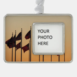 Flaggen bei Sonnenuntergang Amerikanisch Patriotis Rahmen-Ornament Silber