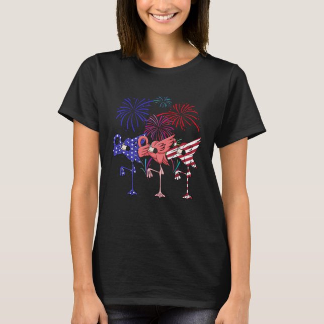 Flamingo American Flag Firework Independence Day T-Shirt (Vorderseite)