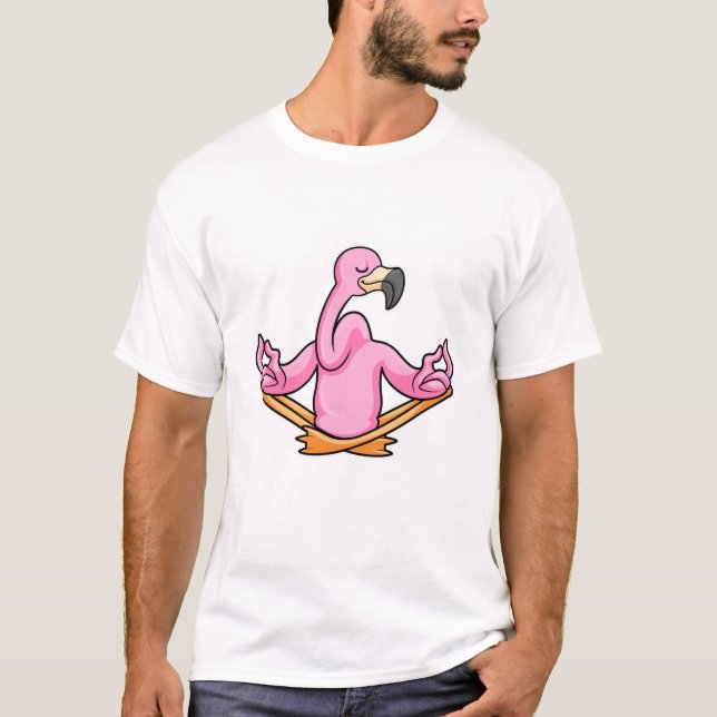 Flamingo bei Yoga in Cross-Bid T-Shirt (Vorderseite)