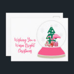 Flamingo Christmas Snowglobe Beach Weihnachten Postkarte<br><div class="desc">Flamingo Beach Weihnachten Snowglobe angepasste Winterurlaub Gruß Postkarte. Schicken Sie Ihren Freunden in dieser Feriensaison einen warmen,  hellen Weihnachtswunsch. Benutzerdefinierte Textvorlage ermöglicht es Ihnen,  diese lustige Flamingo Snowglobe Weihnachtskarte beliebig zu personalisieren! Ideal für Flamingo-Liebhaber,  Floridier und alle,  die an der Küste Weihnachten Lieben!</div>