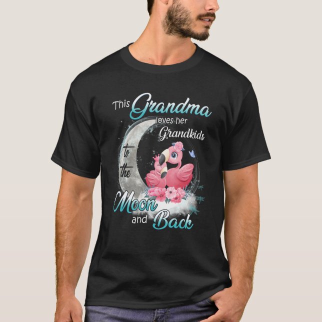 Flamingo, diese Oma, Liebe ihre Enkelkinder zum Mo T-Shirt (Vorderseite)