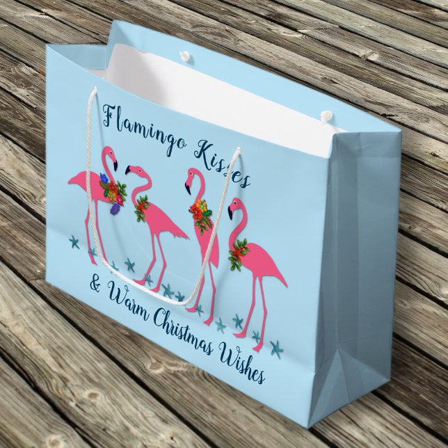 Flamingo Kisses Warm Christmas wünscht Geschenktas Große Geschenktüte (Von Creator hochgeladen)