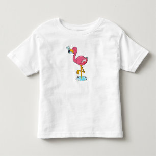 Flamingo mit Fisch Kleinkind T-shirt