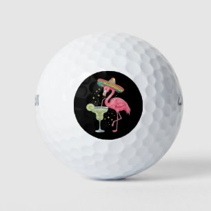 Flamingo trinkt Margarita Lustiger mexikanischer P Golfball